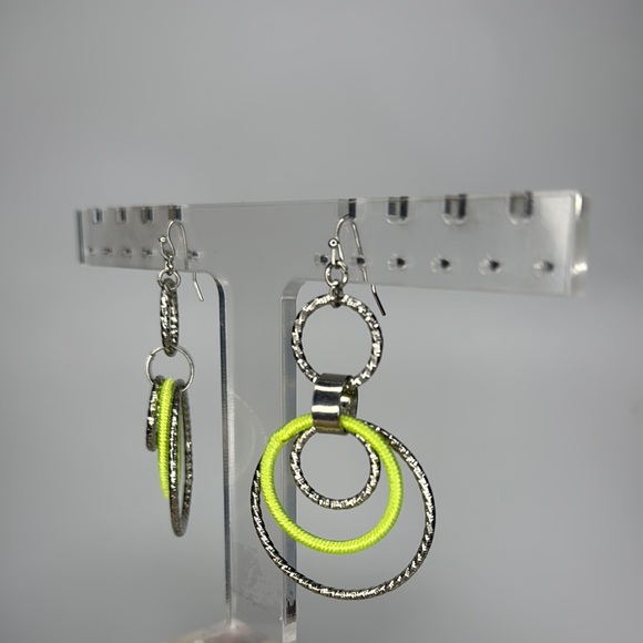 Green and Silver Concentric Circle Earrings - Picture 2 of 3